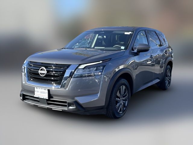 2022 Nissan Pathfinder S