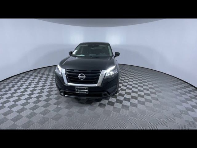 2022 Nissan Pathfinder S