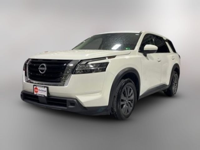 2022 Nissan Pathfinder S