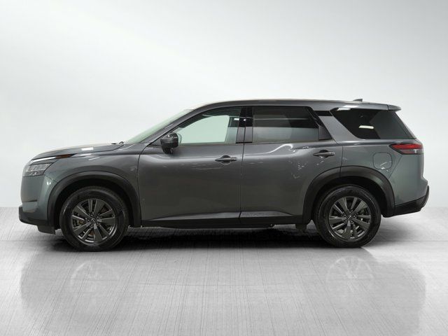 2022 Nissan Pathfinder S