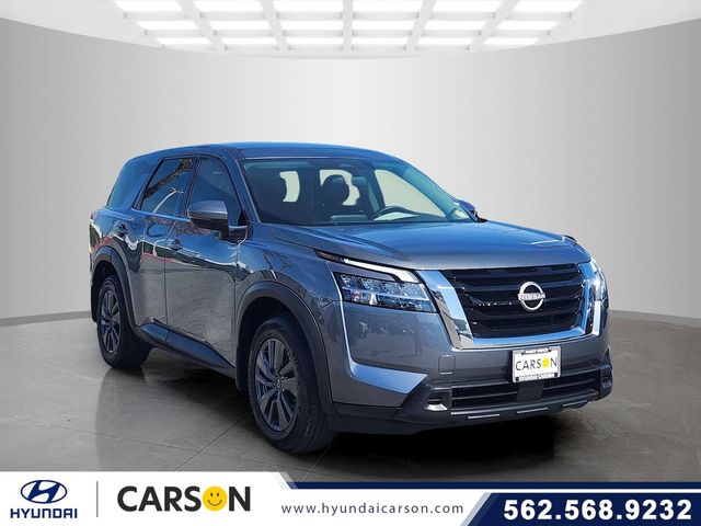 2022 Nissan Pathfinder S