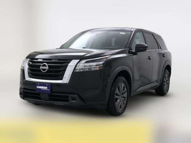 2022 Nissan Pathfinder S