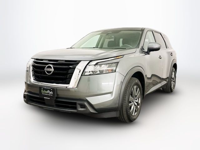 2022 Nissan Pathfinder S