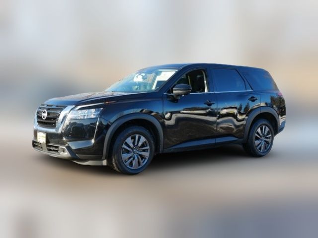 2022 Nissan Pathfinder S