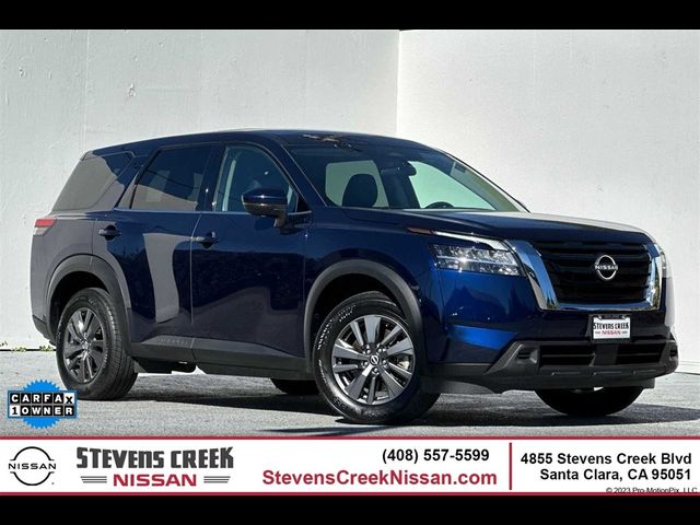 2022 Nissan Pathfinder S