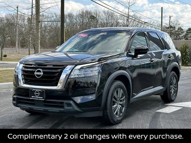 2022 Nissan Pathfinder S