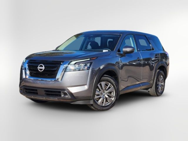 2022 Nissan Pathfinder S