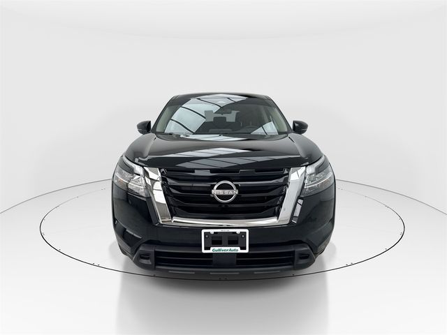 2022 Nissan Pathfinder S