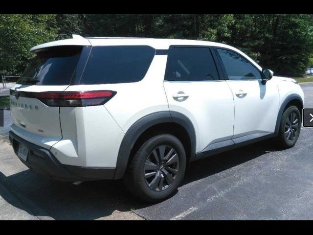 2022 Nissan Pathfinder S
