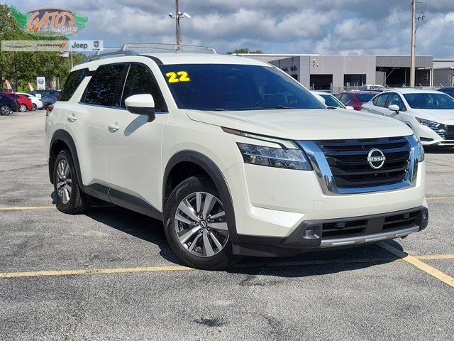2022 Nissan Pathfinder SL