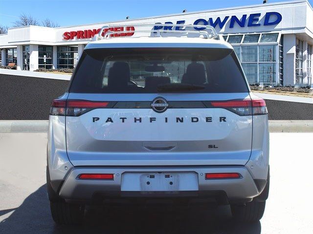 2022 Nissan Pathfinder SL