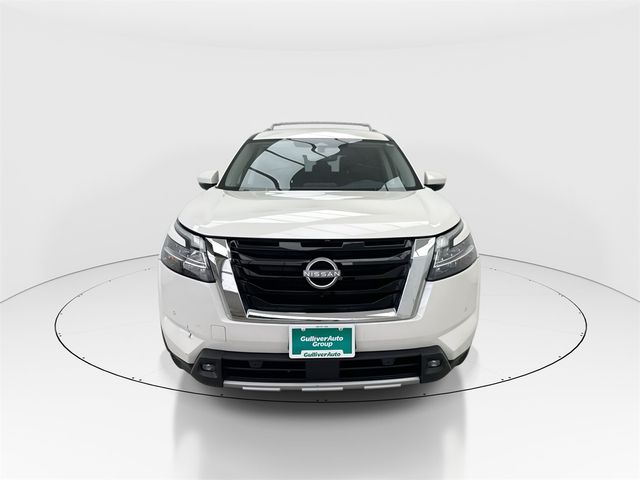 2022 Nissan Pathfinder SL