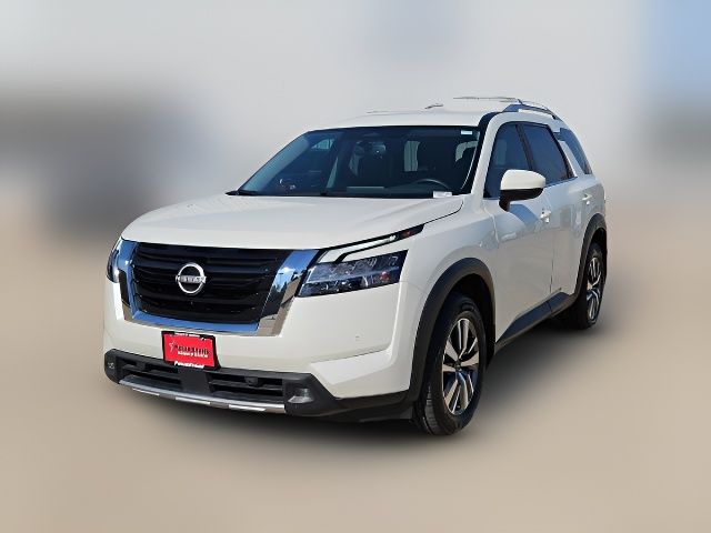 2022 Nissan Pathfinder SL