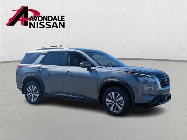 2022 Nissan Pathfinder SL