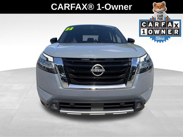 2022 Nissan Pathfinder SL