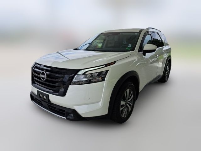 2022 Nissan Pathfinder SL