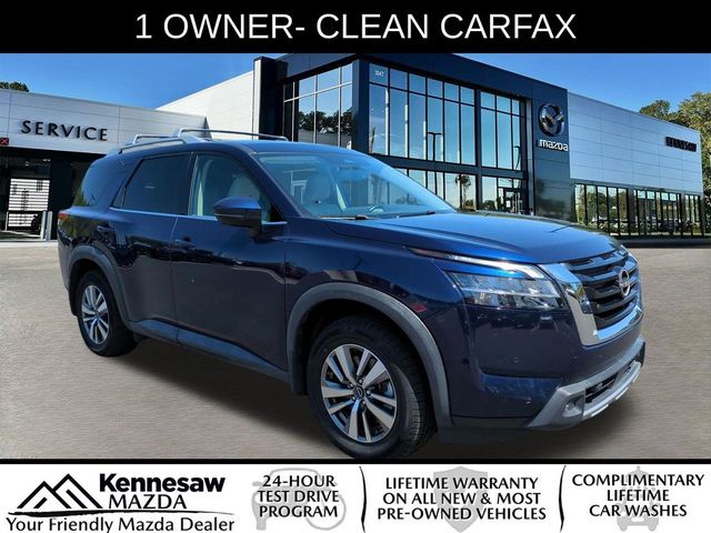 2022 Nissan Pathfinder SL
