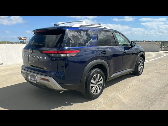 2022 Nissan Pathfinder SL