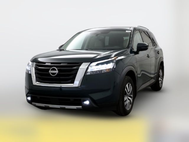 2022 Nissan Pathfinder SL