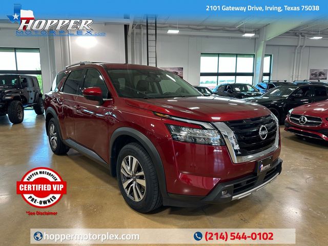 2022 Nissan Pathfinder SL