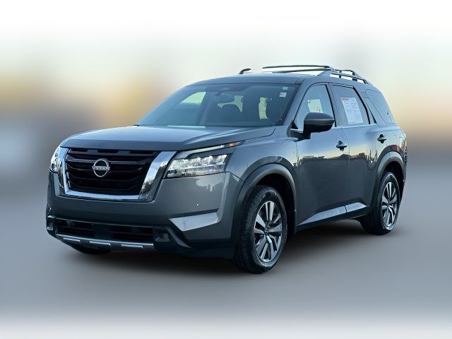 2022 Nissan Pathfinder SL