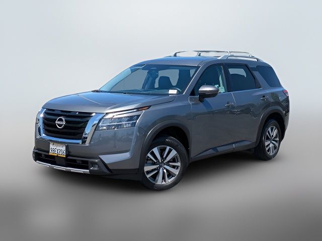 2022 Nissan Pathfinder SL