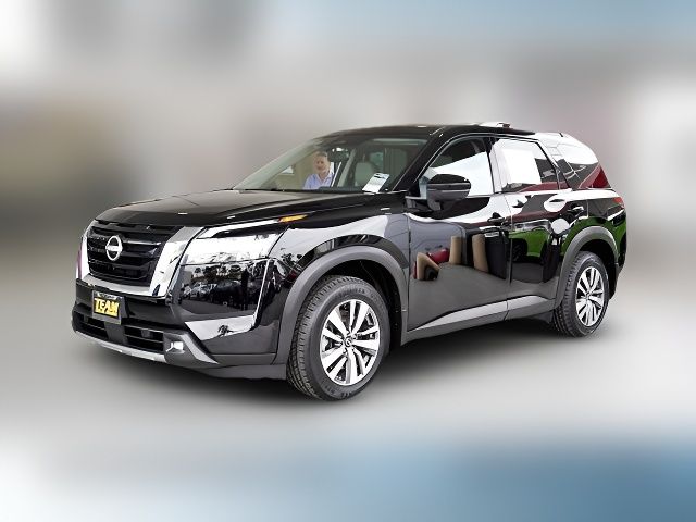 2022 Nissan Pathfinder SL