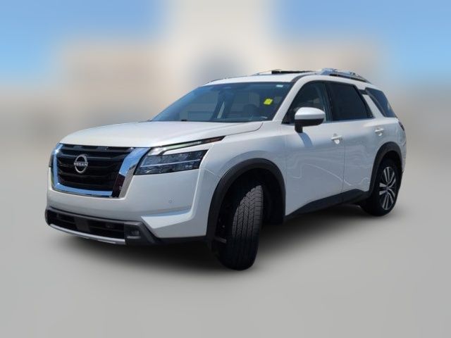 2022 Nissan Pathfinder SL