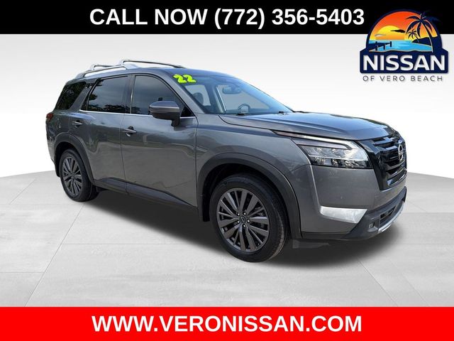 2022 Nissan Pathfinder SL