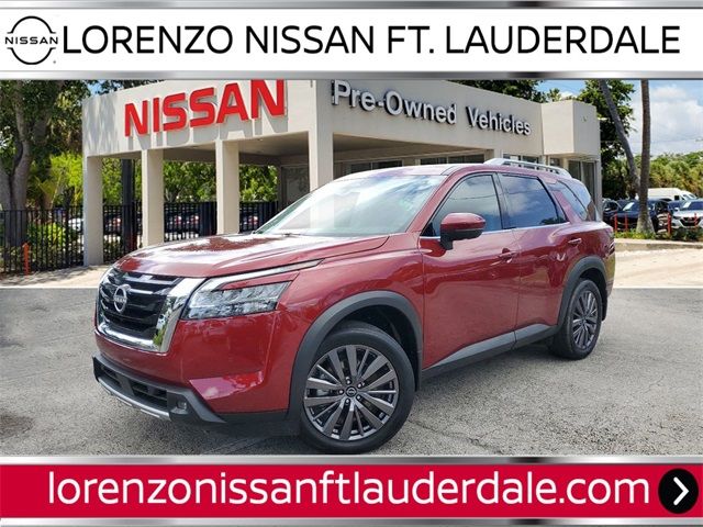 2022 Nissan Pathfinder SL