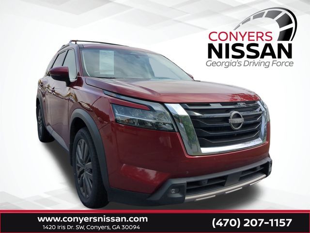2022 Nissan Pathfinder SL