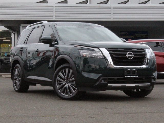 2022 Nissan Pathfinder SL