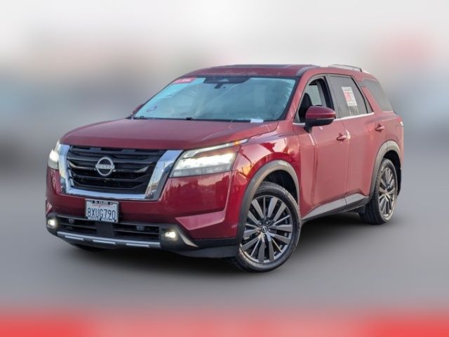 2022 Nissan Pathfinder SL