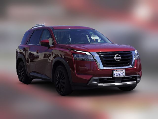 2022 Nissan Pathfinder SL