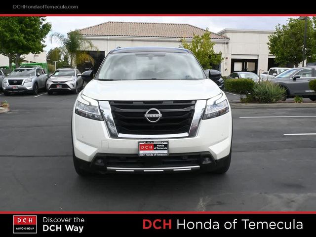 2022 Nissan Pathfinder SL