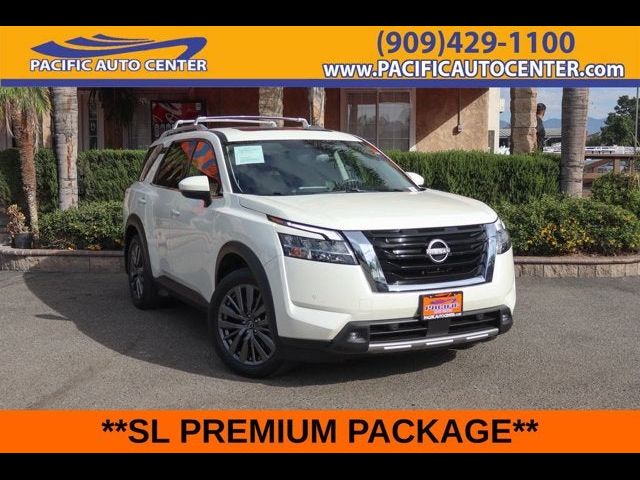 2022 Nissan Pathfinder SL