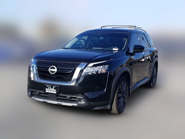 2022 Nissan Pathfinder SL