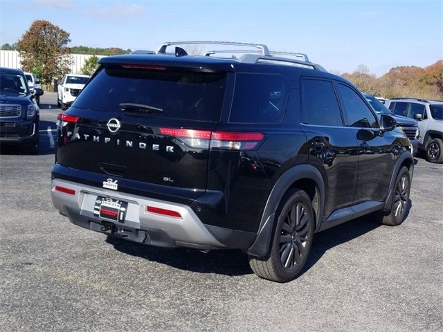 2022 Nissan Pathfinder SL