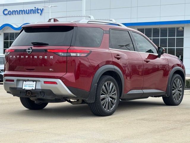 2022 Nissan Pathfinder SL