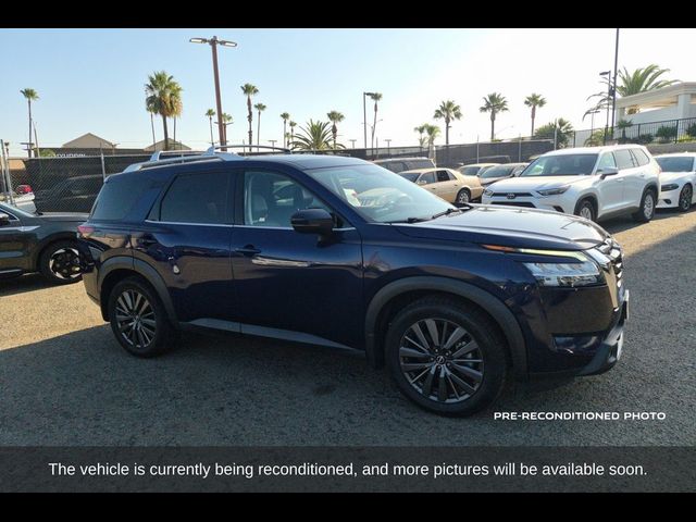 2022 Nissan Pathfinder SL