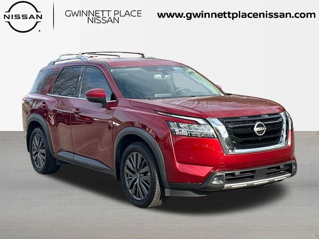 2022 Nissan Pathfinder SL