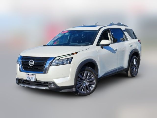 2022 Nissan Pathfinder SL