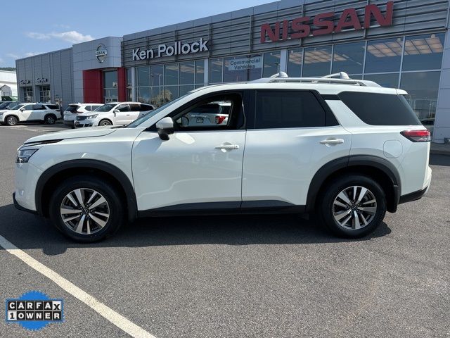 2022 Nissan Pathfinder SL