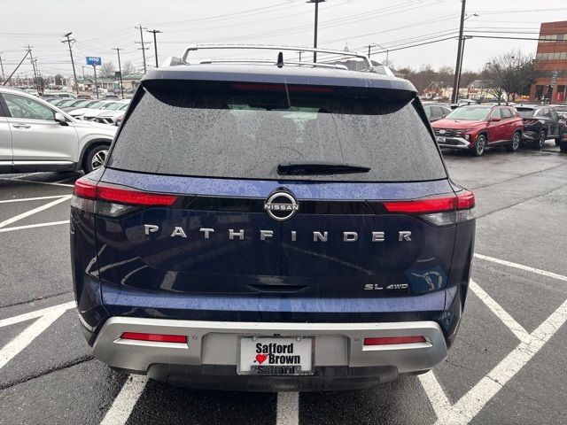 2022 Nissan Pathfinder SL