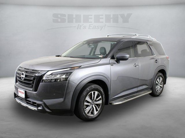 2022 Nissan Pathfinder SL