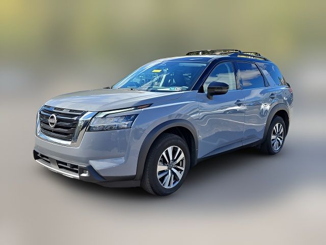 2022 Nissan Pathfinder SL