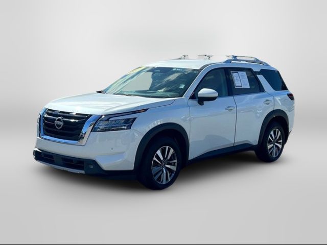 2022 Nissan Pathfinder SL
