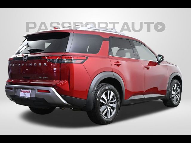 2022 Nissan Pathfinder SL