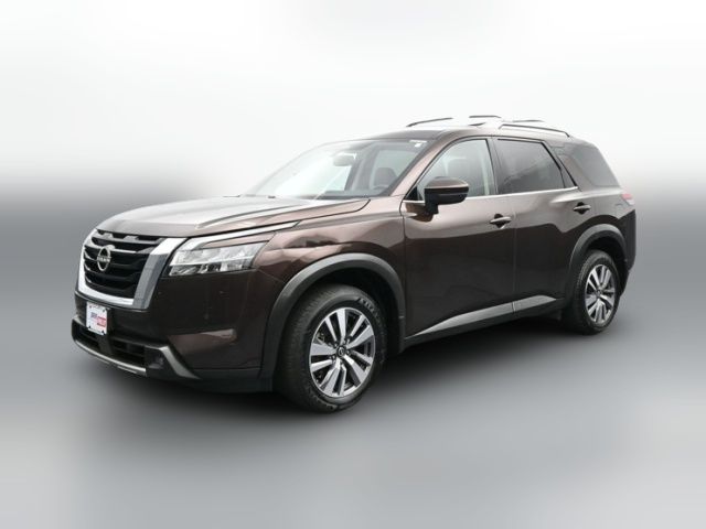 2022 Nissan Pathfinder SL