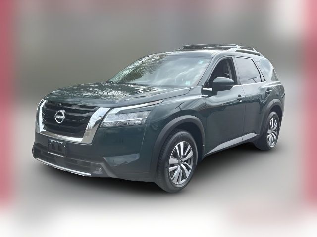 2022 Nissan Pathfinder SL
